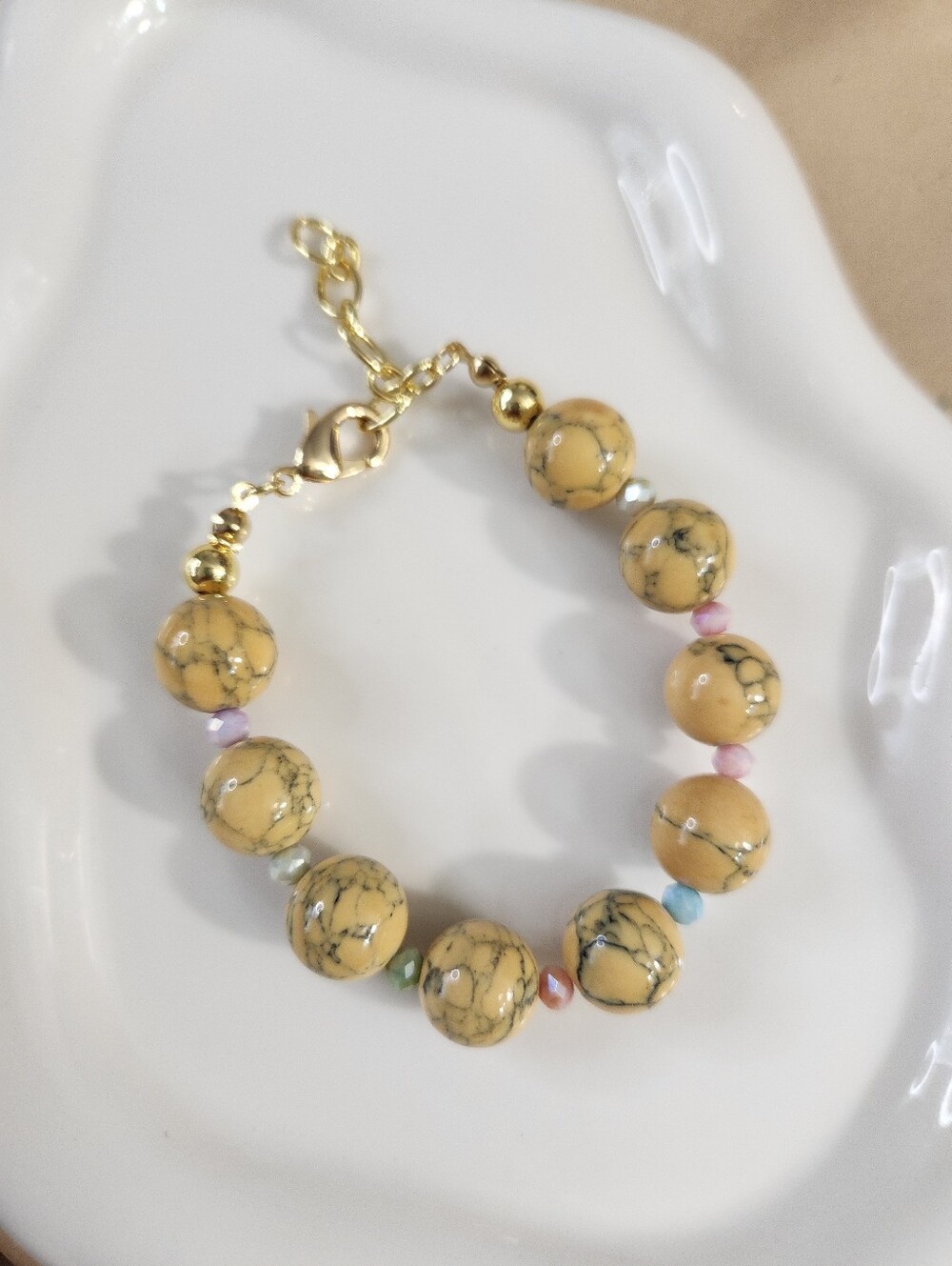 Howlite And Iced Candy Beaded Bracelet
